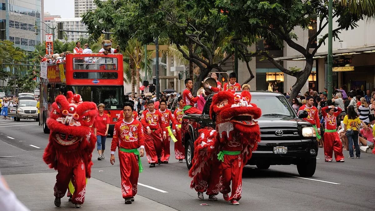 Mừng Tết Âm lịch tại Chinatown Cultural Plaza